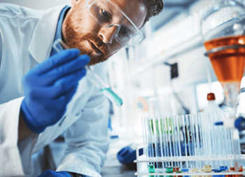 Lab operator at CRES TotalEnergies