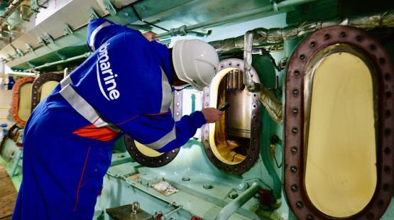 (c) E Houri Picture of a technician
